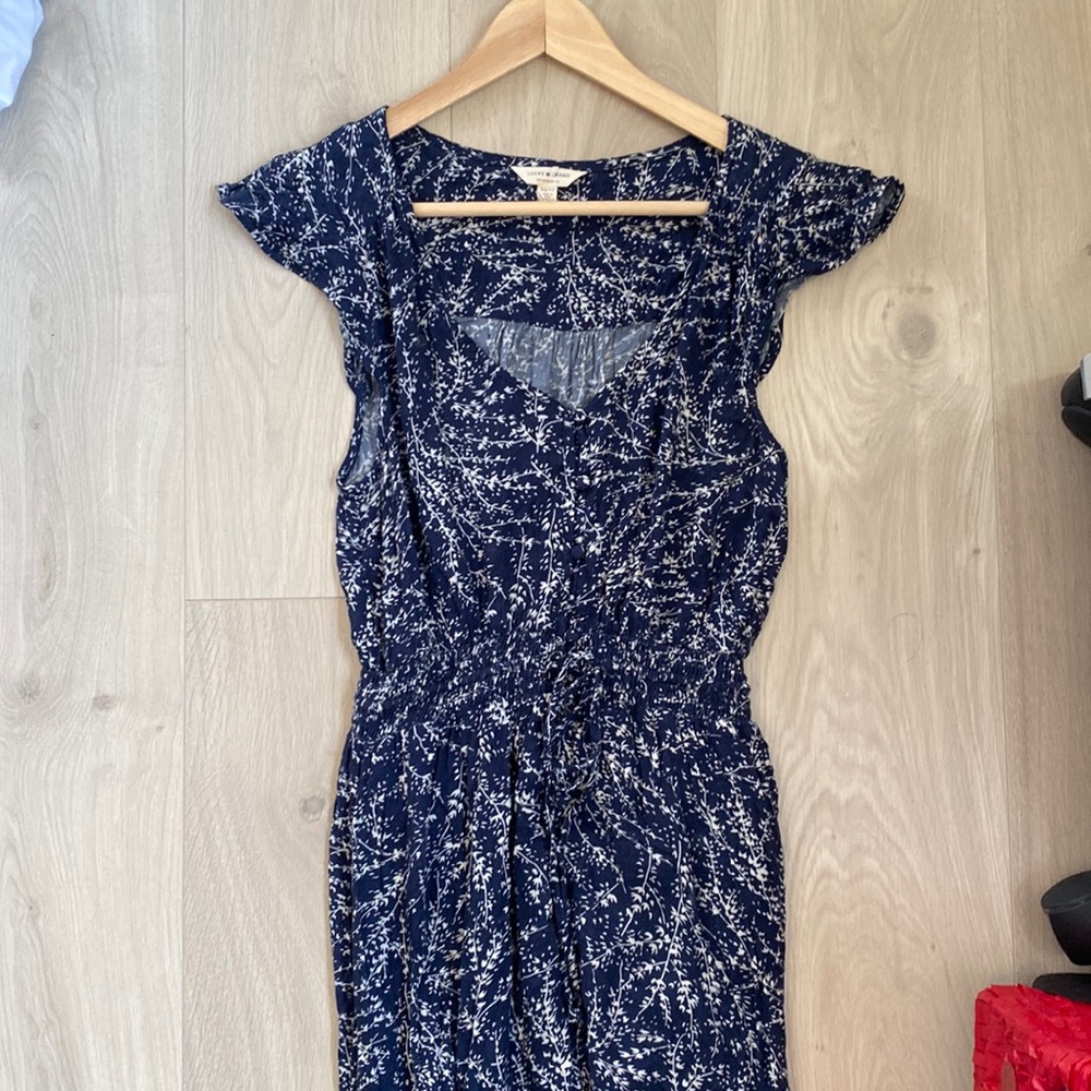 Midnight blue floral Lucky brand womens dress size xs fits more like a small
